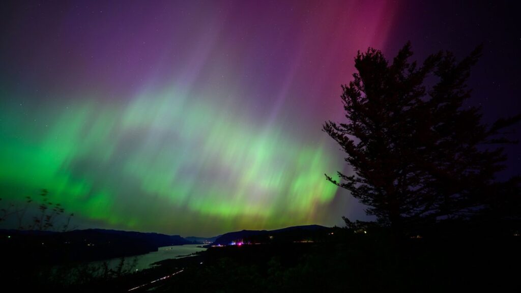 Aurora alert — possible geomagnetic storm could spark northern lights as far south as Illinois and Oregon