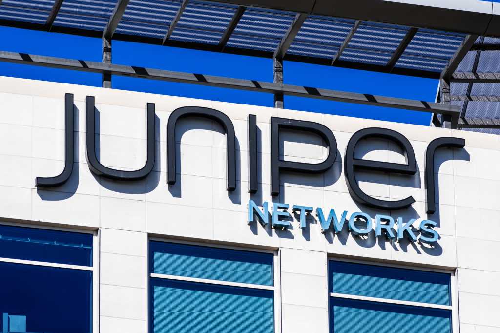 Security hole could let hackers take over Juniper Networks PTX core routers