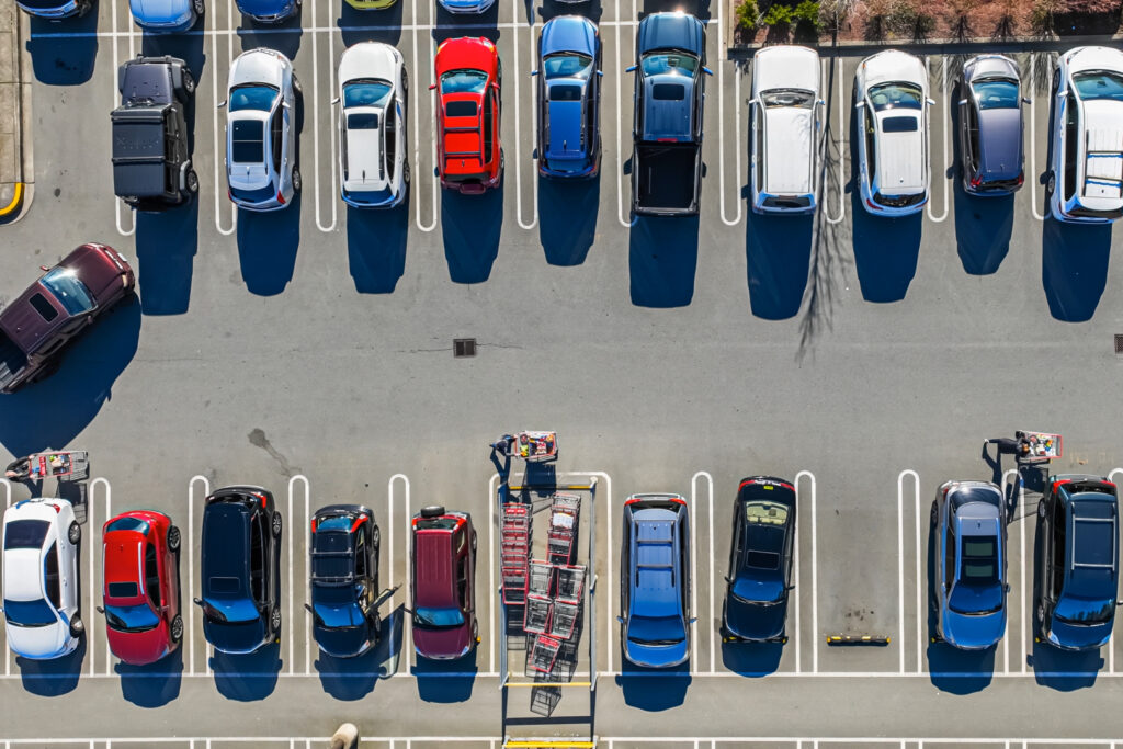Parking-aware navigation system could prevent frustration and emissions | MIT News